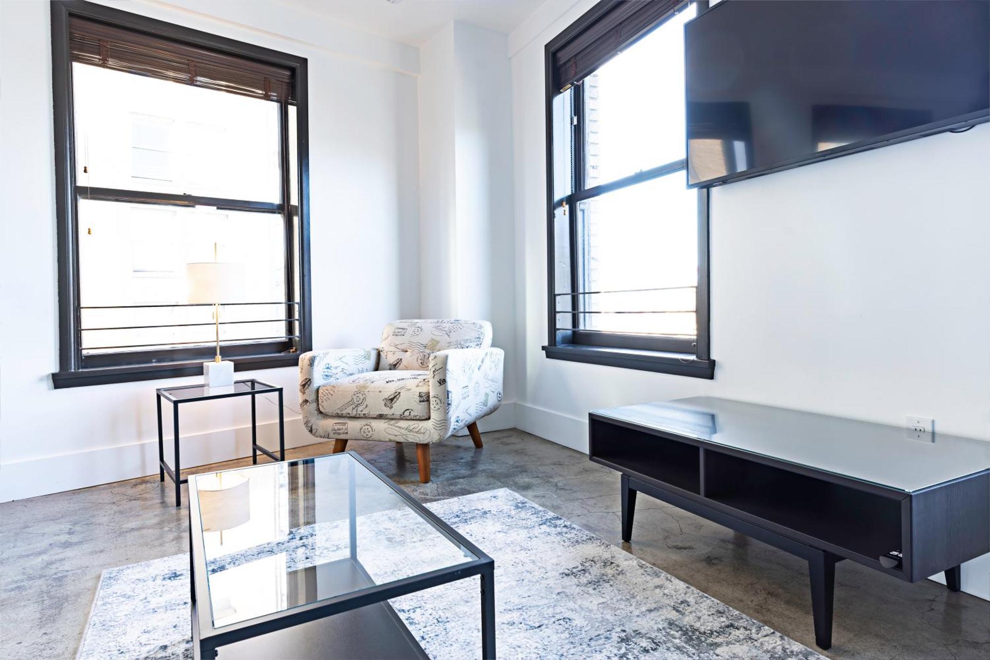Gorgeous 2-bedroom 2-bathroom Appartement